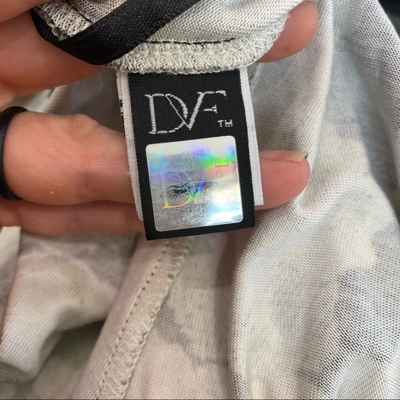 Diane Von Furstenburg Jeanie Silk Wrap Dress size 4 - Picture 5 of 8